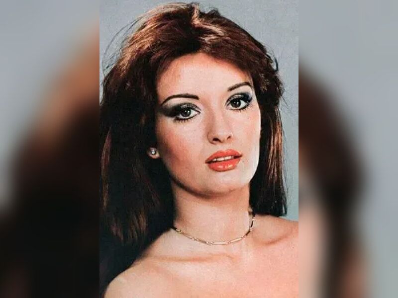 Müjde Ar Kimdir? 